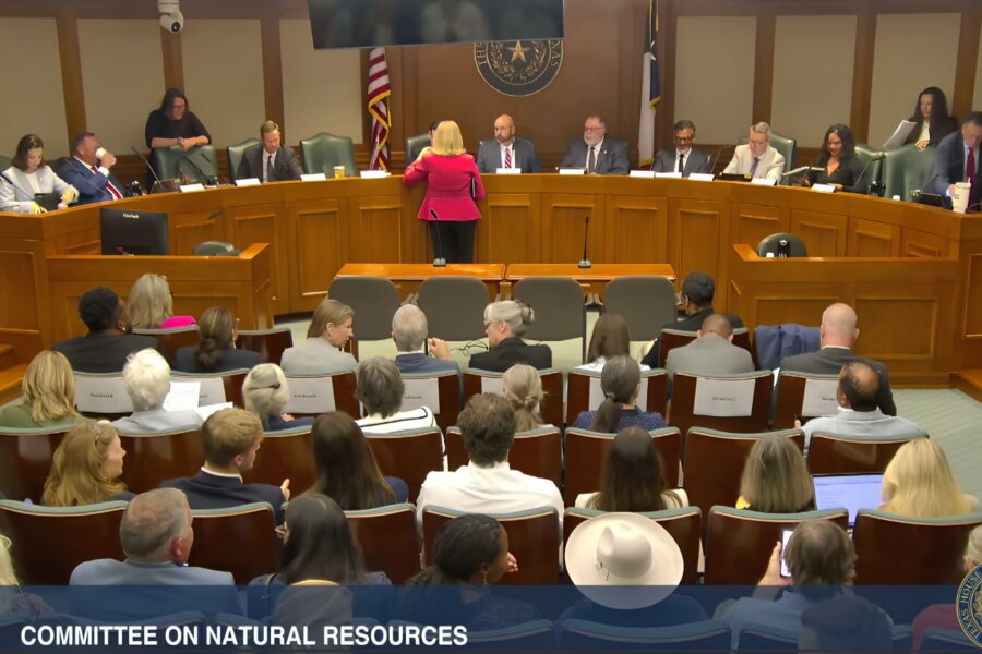 Across much of Texas, no agency limits how much groundwater a data center pumps, House panel told